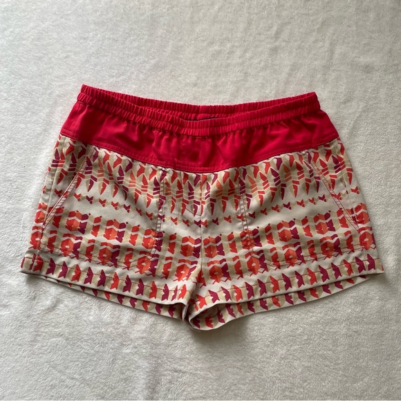 BCBGMaxAzria Teagan Shorts Pink/Coral Print - Picture 1 of 9